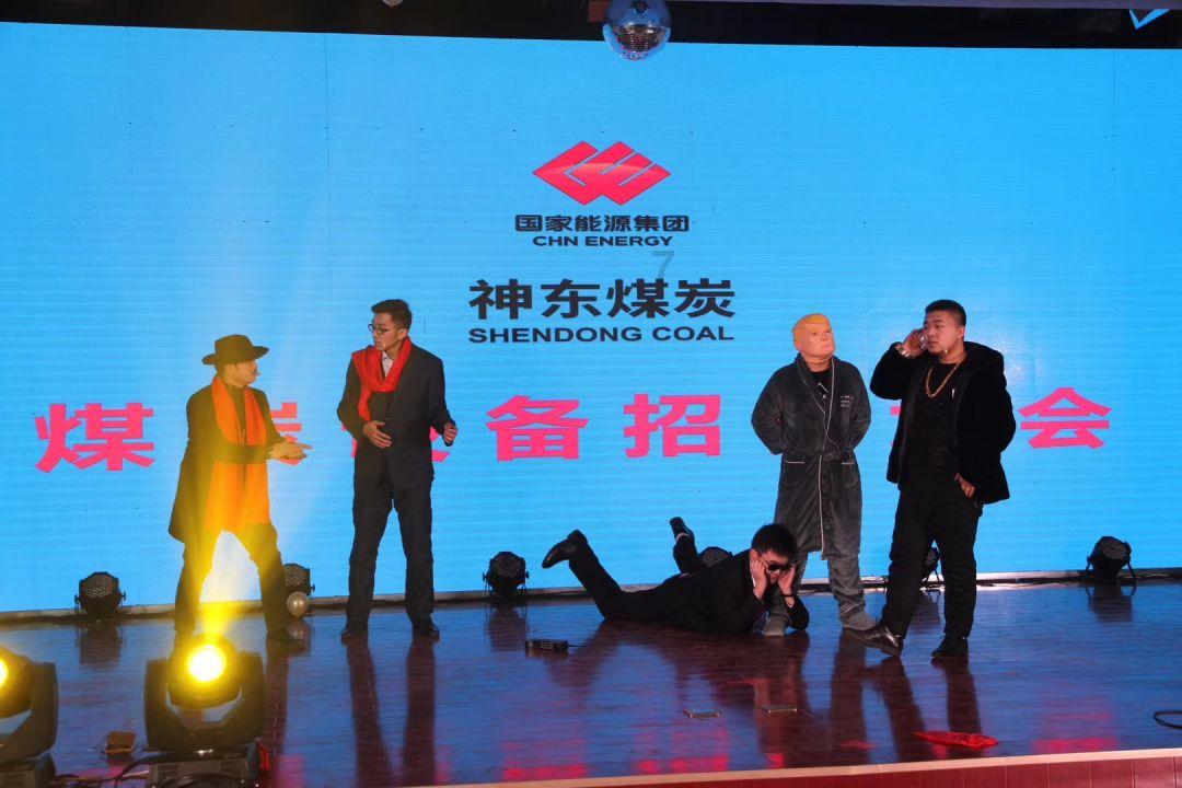 网上说民法典里有这种情况，有配偶一方和无配偶第三者同居，这同居双方会被拘役，是真的吗？游戏画面